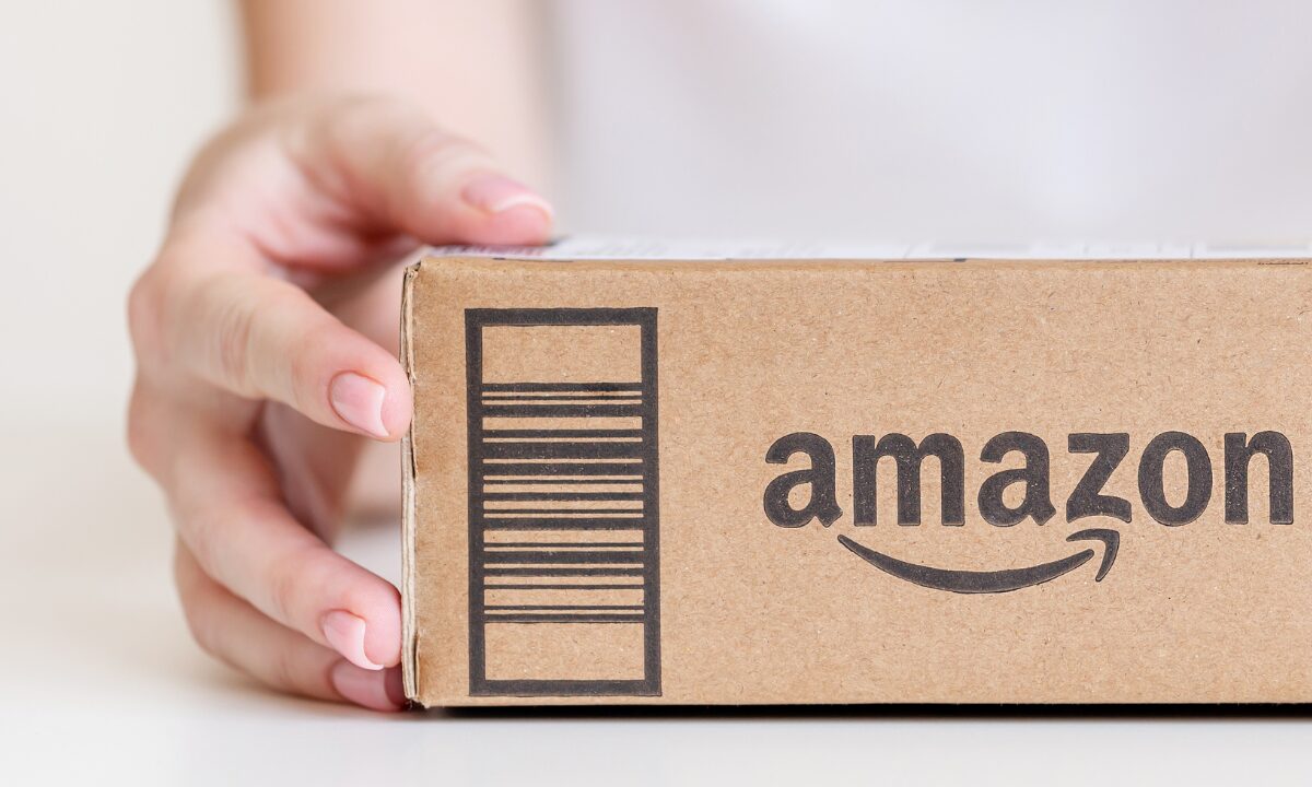 【2025年最新】Apple製品は公式ストアとAmazonのどっちで買うべき？お得な選び方やメリット・注意点を徹底解説