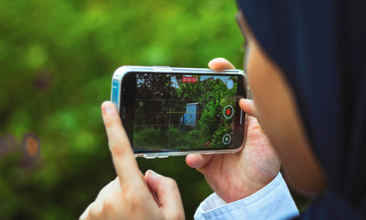 iPhone 18シリーズのカメラ性能の噂まとめ|どう変わる?可変絞り・新センサーの最新情報を解説