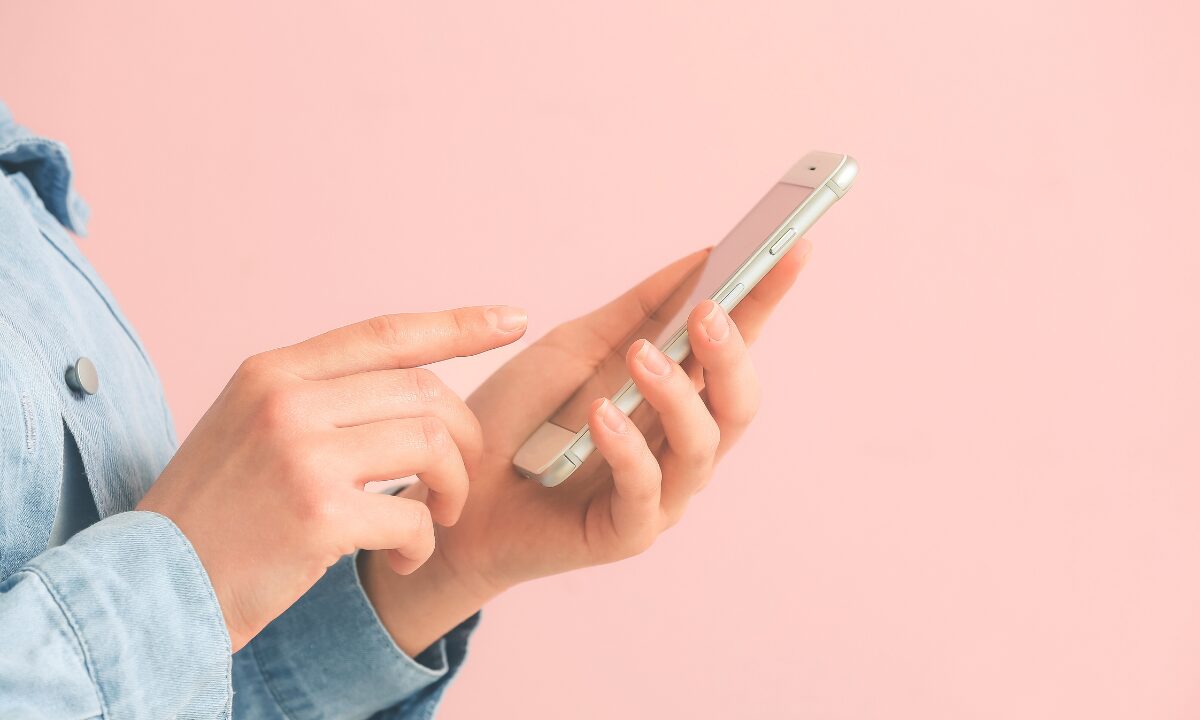 【使い方完全ガイド】iPhoneのアシスティブアクセスのおすすめ設定をゼロから徹底解説