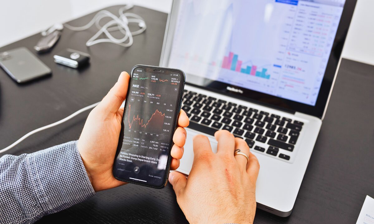 【ステップごとに解説】iCloudバックアップと復元方法の基本ガイド｜大切なデータを守る方法