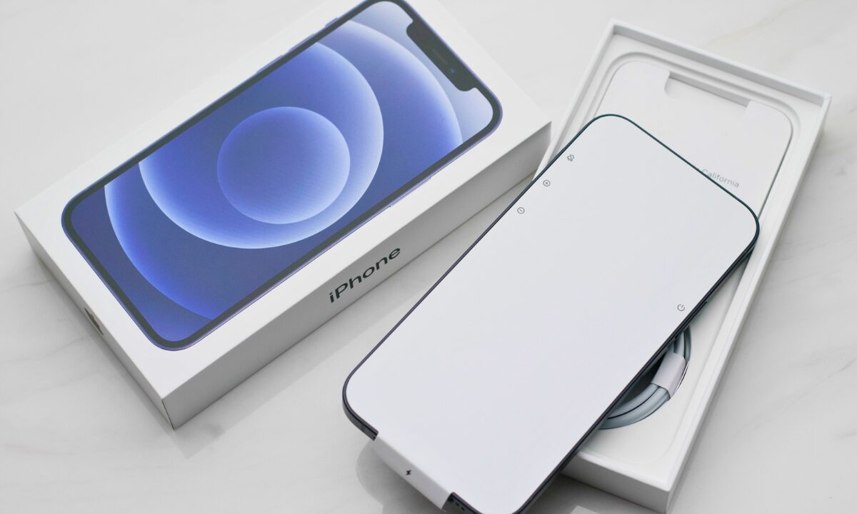 【2026年最新】iPhone 17はどこで買うのがお得？購入先ごとの特徴とおすすめのタイミングを徹底解説